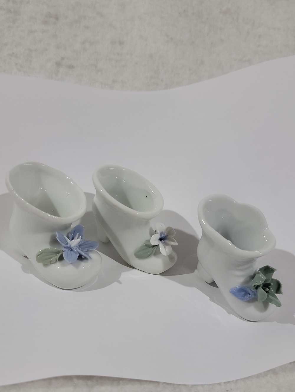 Vintage Enesco Unmarked Porcelain Miniture Decoratove Ladies Boots - Set Of 3